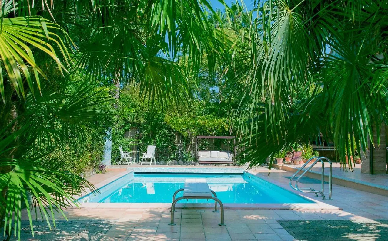 Villa Aurelia Romana 0*, Rom